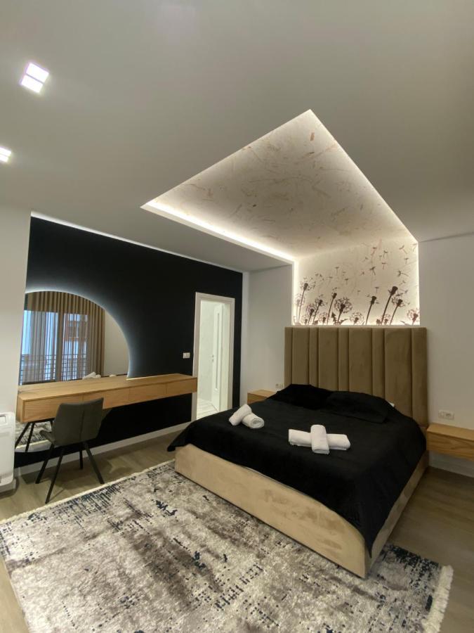 Riar Apartaments Korce Eksteriør bilde